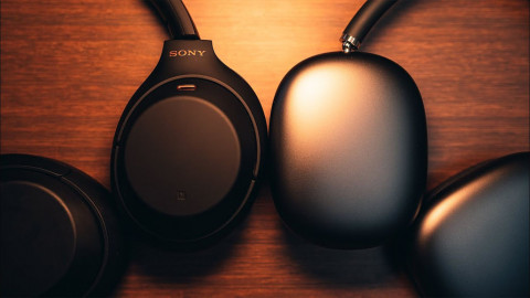 Sony WH-1000XM4 VS Apple AirPods Max